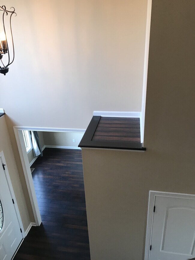 Building Photo - 1313 Chinook Cir