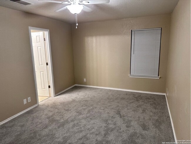 Building Photo - 139 Cindy Lou Dr