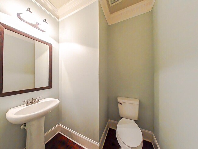 Building Photo - 2476 Sunflower Dr