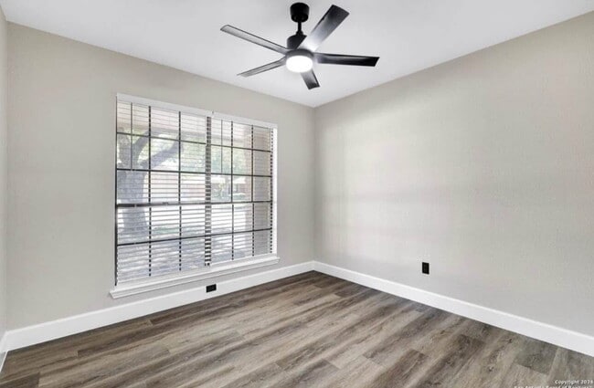 Building Photo - "Charming 4-Bedroom Home with Elegant Gran...