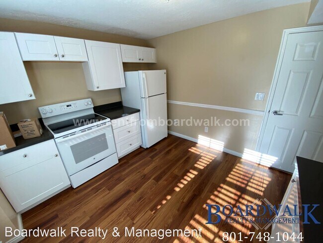 Building Photo - Studio, 1 bath House - 12542 S 300 E Studi...