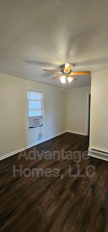 Building Photo - 1007 N Scott Ave