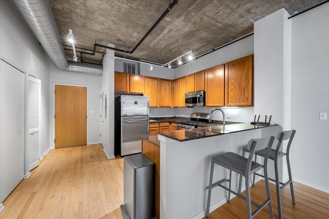 Building Photo - 520 S State St