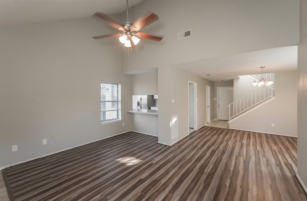 Building Photo - 6915 Eagle Ridge Dr