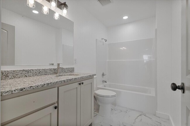 Building Photo - 311 Church St