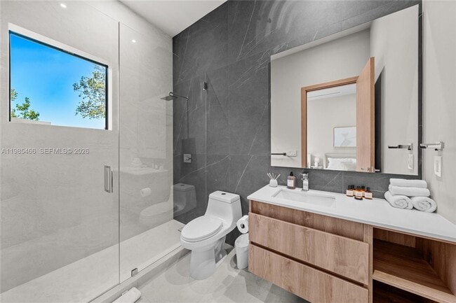 Building Photo - 245 NE 116th St