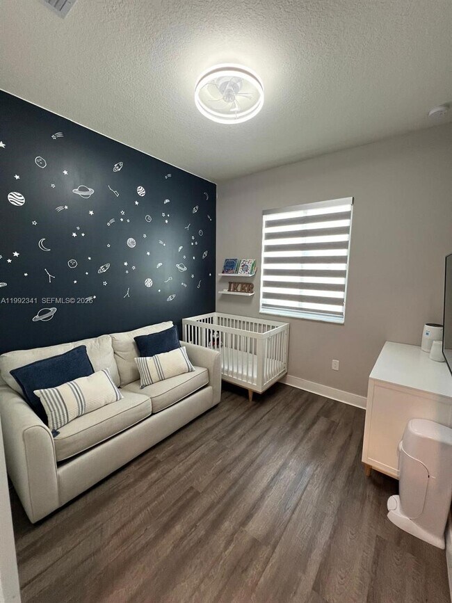 Building Photo - 10355 NW 66th St