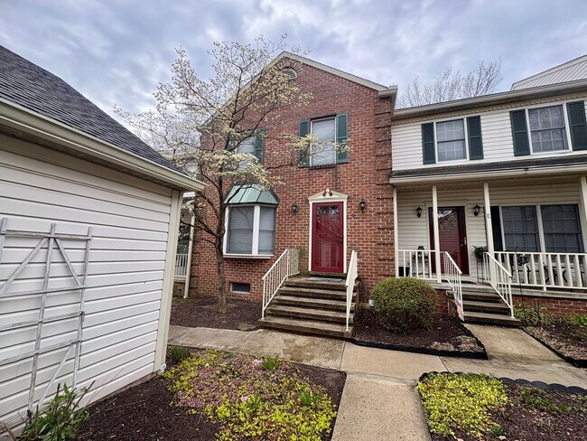 Building Photo - 3 Bedroom 4 Bathroom Available in Hummelstown w/Large Bonus Room!