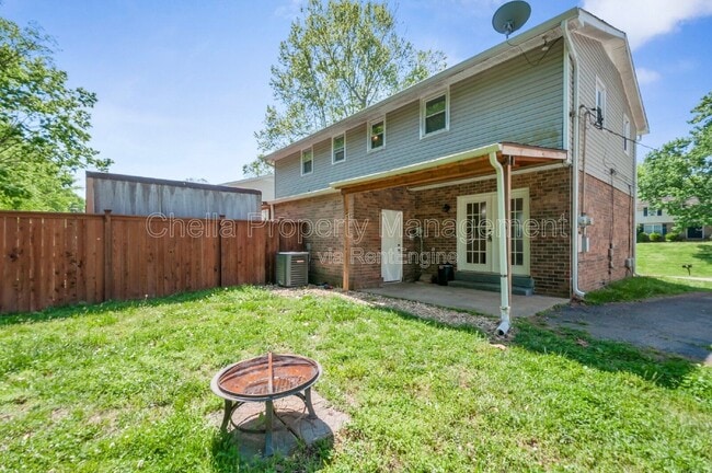 Building Photo - 738 McPherson Dr