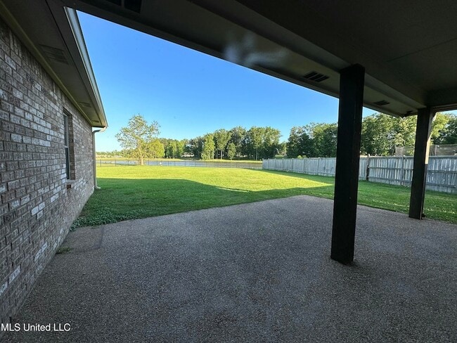Building Photo - 151 Mason Way