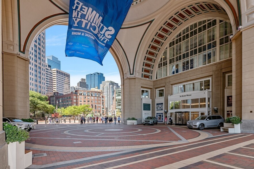 Building Photo - 10 Rowes Wharf