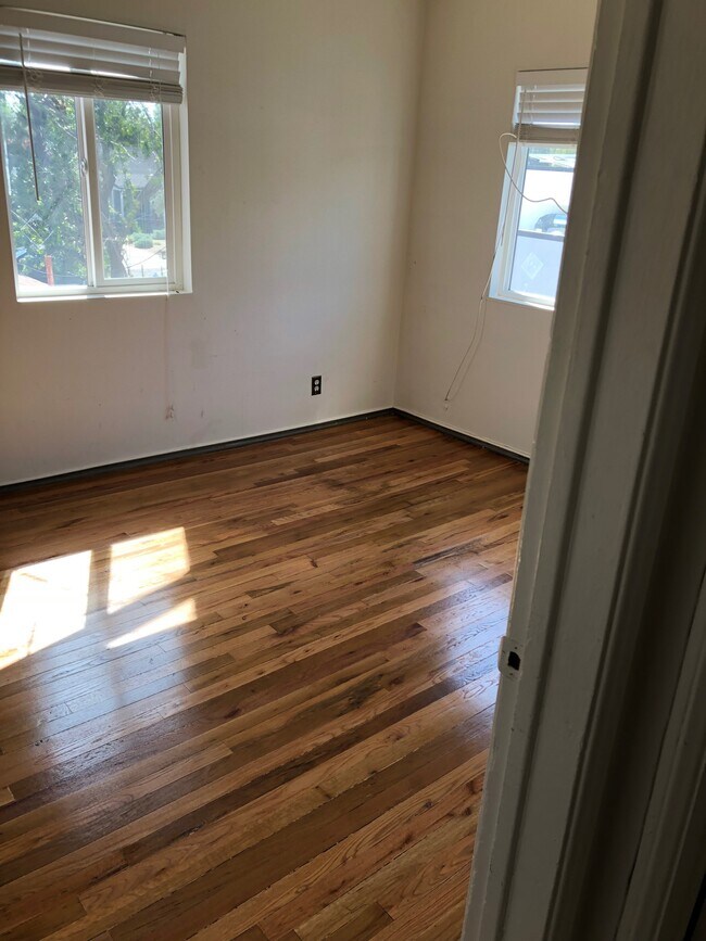 Building Photo - 5551 Costello Ave