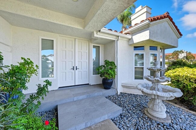 Building Photo - 4911 Amador Dr