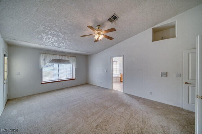 Building Photo - 3011 Pebble Beach Ave