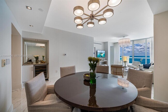 Building Photo - 17875 Collins Ave