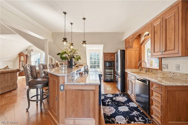 Building Photo - 809 Village Trail