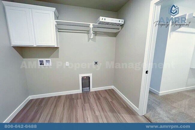 Building Photo - 7318 E County Rd 99