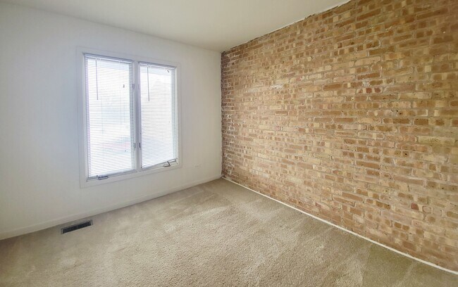 Building Photo - 724 Concord Ln