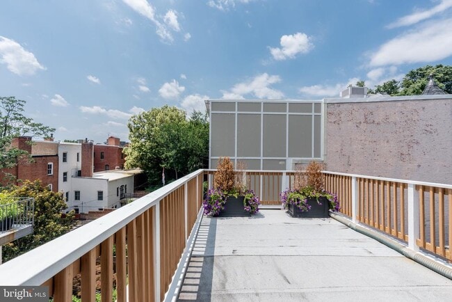 Building Photo - 1716 22nd St NW