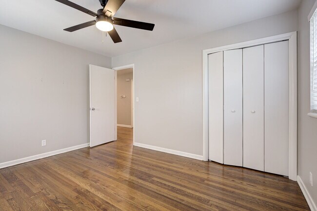 Building Photo - 1332 Kansas St