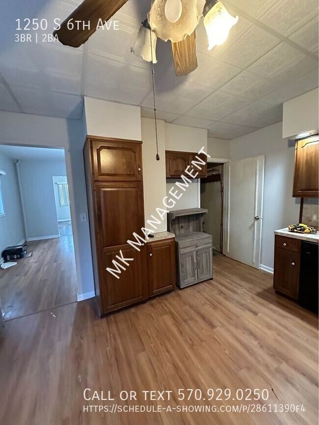 Building Photo - 1250 S 6th Ave