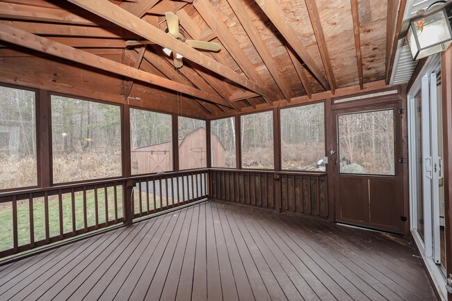 Building Photo - 81 Orchard Path Rd