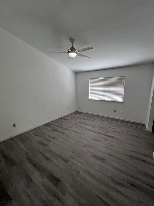 Building Photo - NICE HOME IN FOLSOM!!