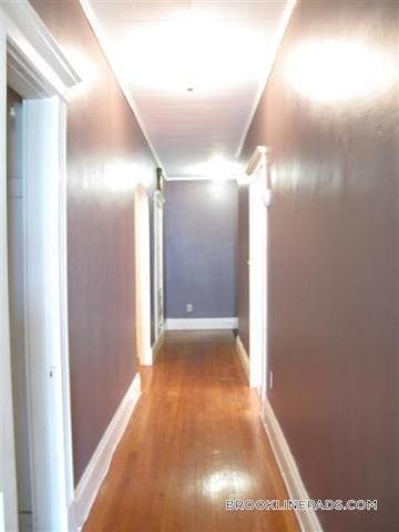 Building Photo - 18 Euston St