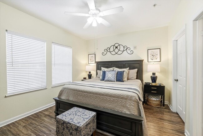 Building Photo - 2801 Chancellorsville Dr