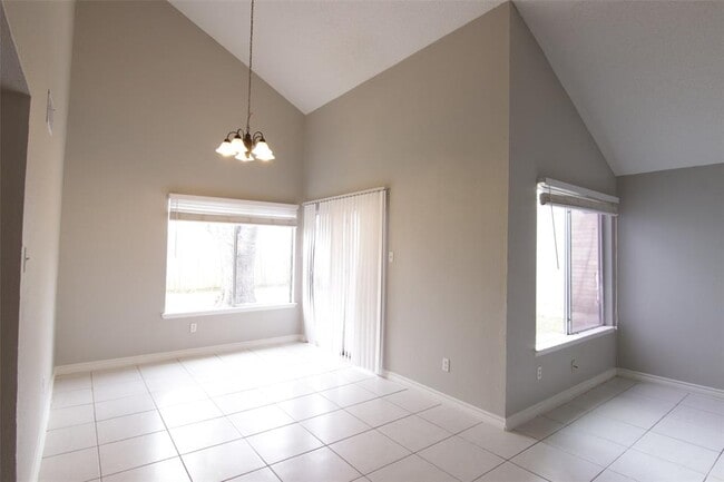 Building Photo - 12155 Huntington Venture Dr