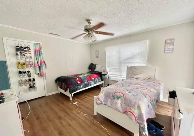 Building Photo - 1011 Kane St