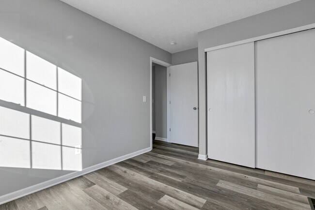 Building Photo - 8340 Crete Ln