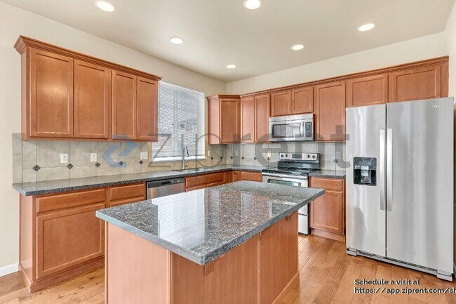 Building Photo - 1433 Bedstone Dr SE