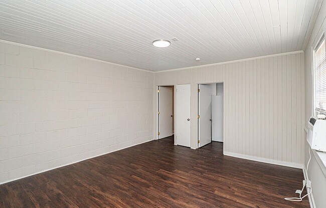 Building Photo - New Bern 505