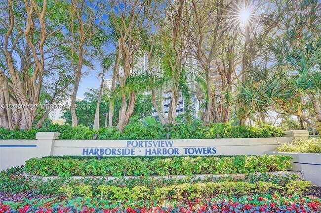 Building Photo - 3640 Yacht Club Dr