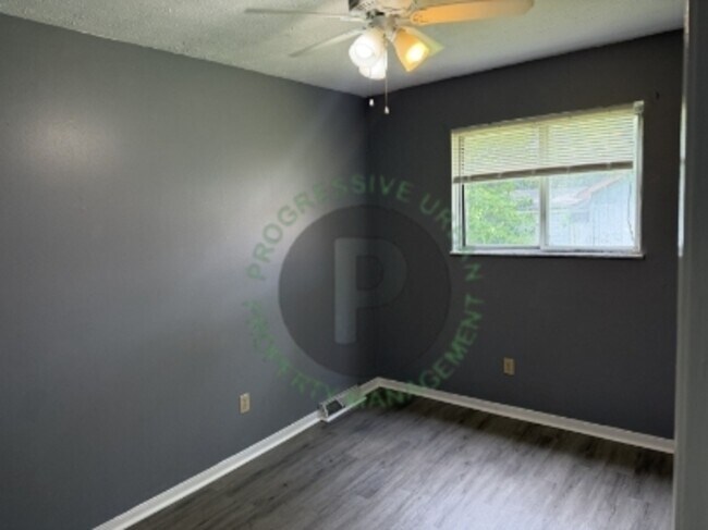 Building Photo - 11213 McCracken Rd