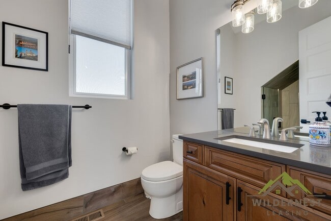 Building Photo - Stunning Luxury Mountain Home with Panoramic Views