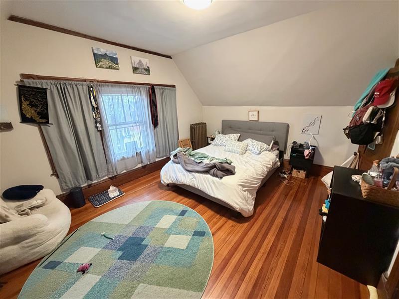 Building Photo - 13 Linden Ave