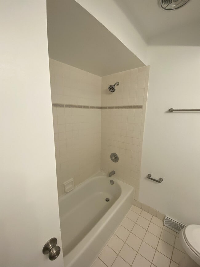 Building Photo - 4375 N 143rd St