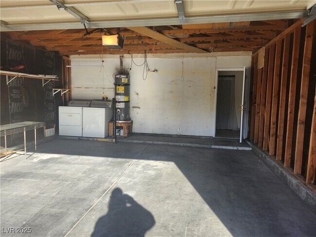 Building Photo - 4726 Madrigal Way