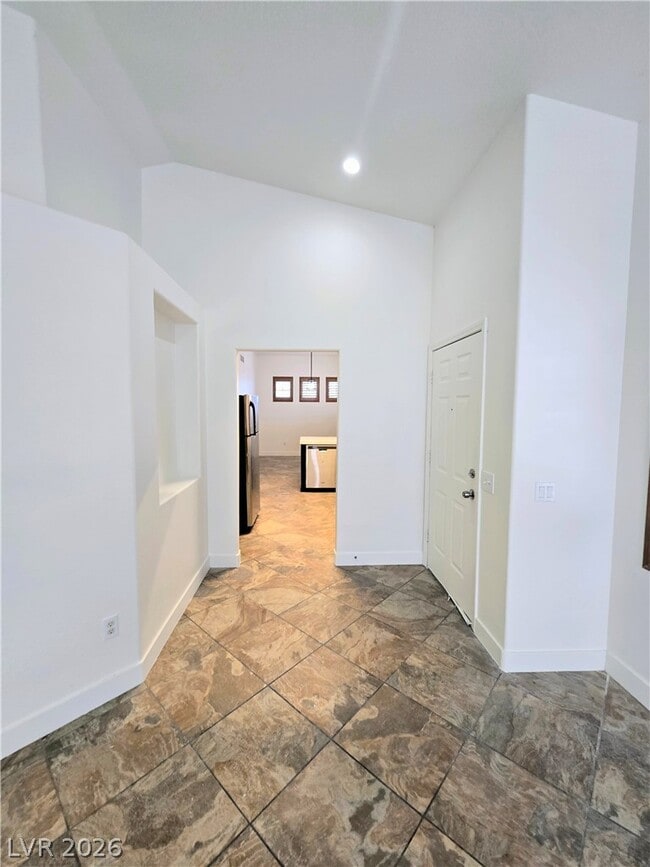 Building Photo - 2321 Blackberry Valley Way