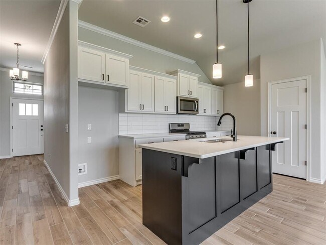Building Photo - 479 Cherrybark Dr