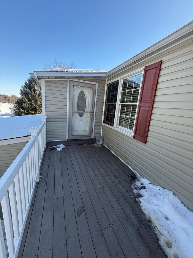 Building Photo - 3185 Spring Rd