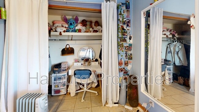 Building Photo - 3322 Ridge Rd