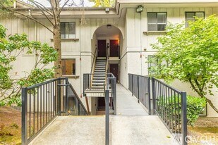 Building Photo - 12742 NE 116th Ln