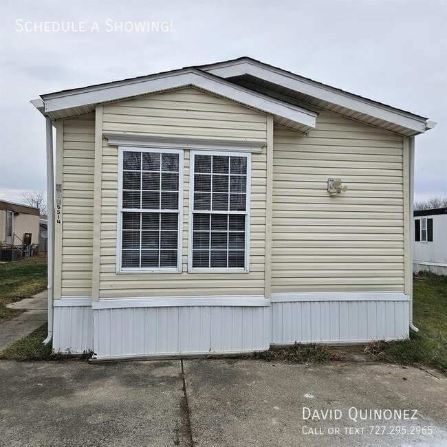 Building Photo - 5514 Kelso-