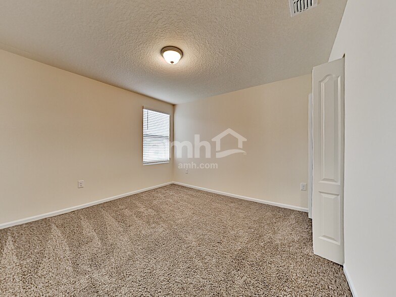 Building Photo - 4403 Warm Springs Way