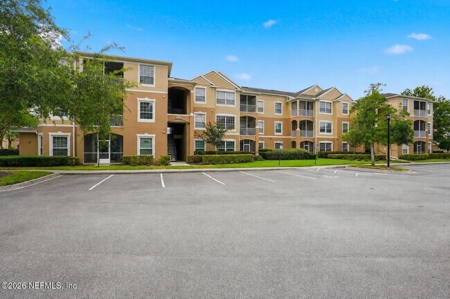 Building Photo - 7990 Baymeadows Rd E