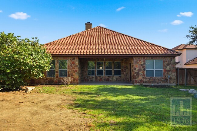 Building Photo - 15105 General Williamson Dr