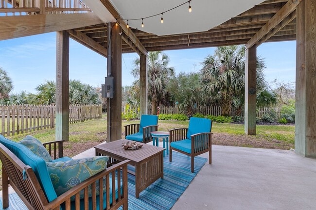 Building Photo - 4111 Isla Del Sol Dr